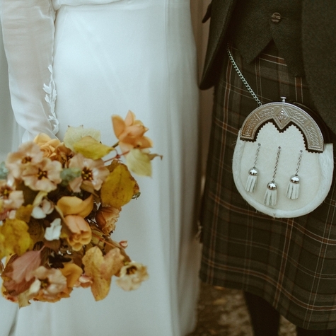 Styling your Wedding Dress for an Autumn Wedding