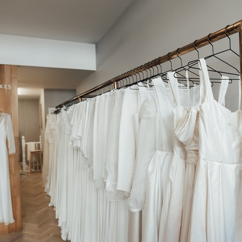 How to start wedding dress shopping & what to expect